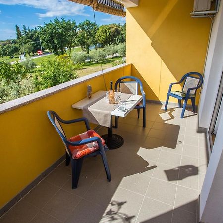 Apartman Vlado Apartamento Vrsar Exterior foto