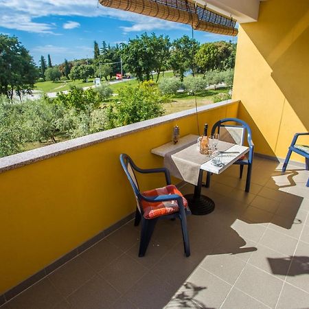 Apartman Vlado Apartamento Vrsar Exterior foto