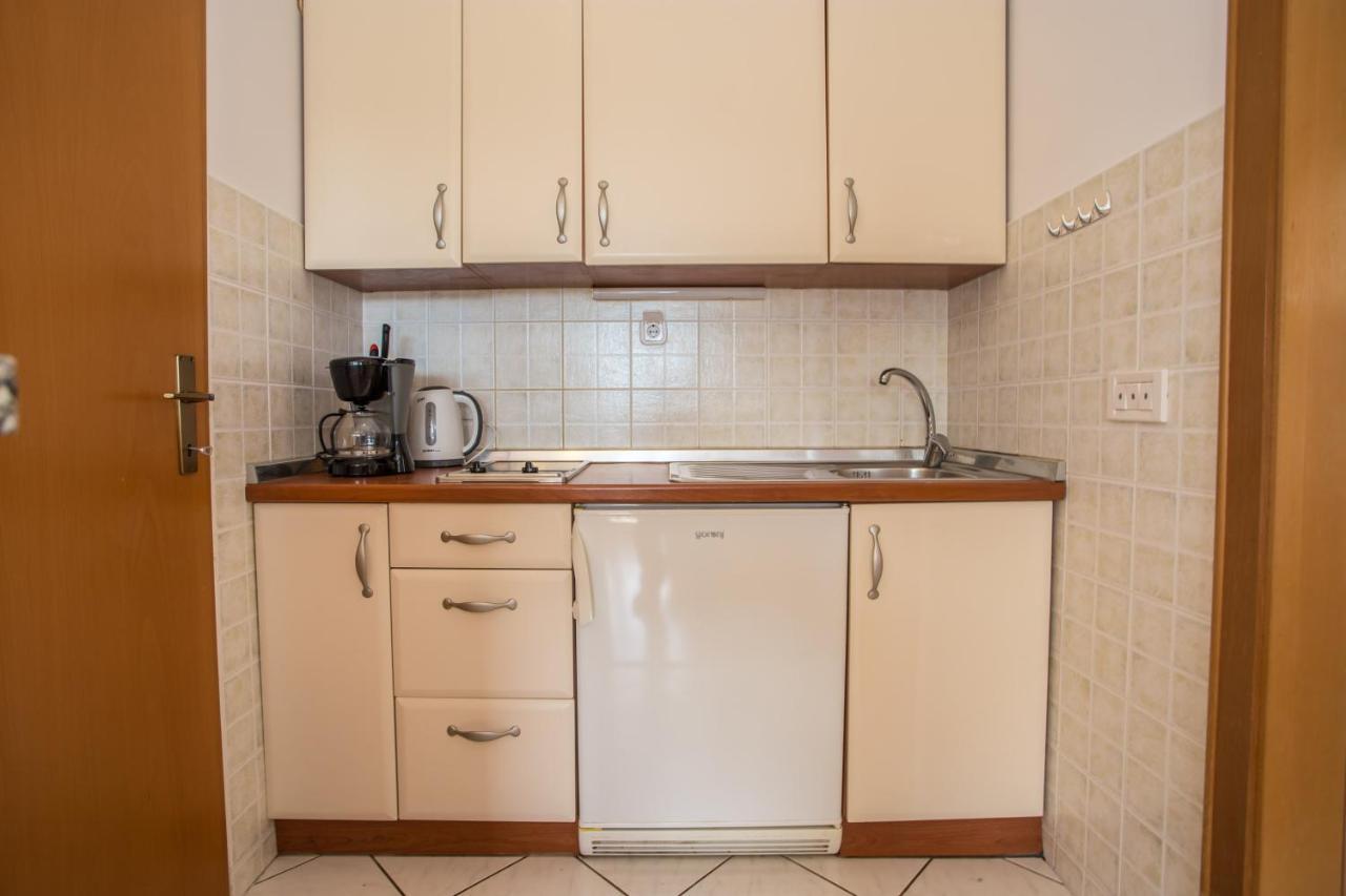 Apartman Vlado Apartamento Vrsar Exterior foto