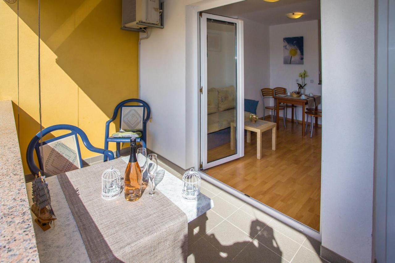 Apartman Vlado Apartamento Vrsar Exterior foto
