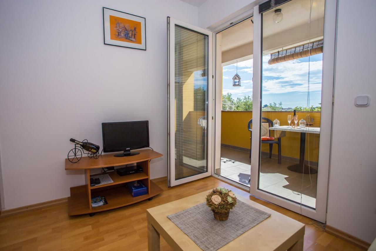 Apartman Vlado Apartamento Vrsar Exterior foto